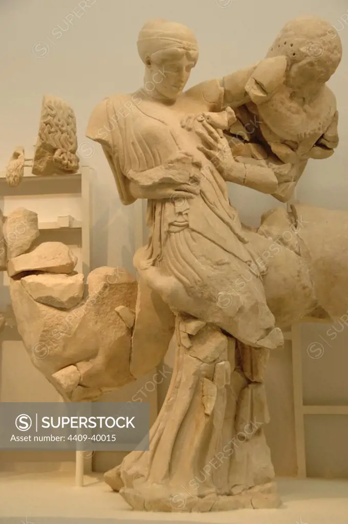 Eurytion and Deidamia. Battle of the Lapiths and the Centaurs. Decoration of the Temple of Zeus in the Sanctuary of Olympia. 5th century B.C. Parian marble. West pediment. Dated in 460 B.C. Olympia Archaeological Museum. Greece.