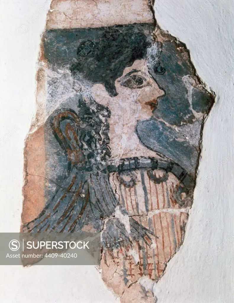 Minoan Art. La Parisienne or the Minoan Lady with the sacral knot at the back of the neck that seems to indicate that she is a priestess or even a goddess. The fresco uses the black colour for emphasizing the form of the eyes and red for the lips. It dates from the Neopalatial period, ca. 1400 B.C. The Herakleion Archaeological Museum. Crete.