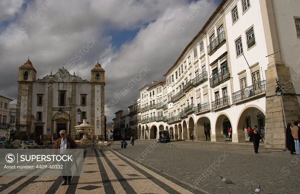 Portugal. Evora. Giraldo Square. And the northern St. Anton's Church built by Manuel Pires, 16th century.