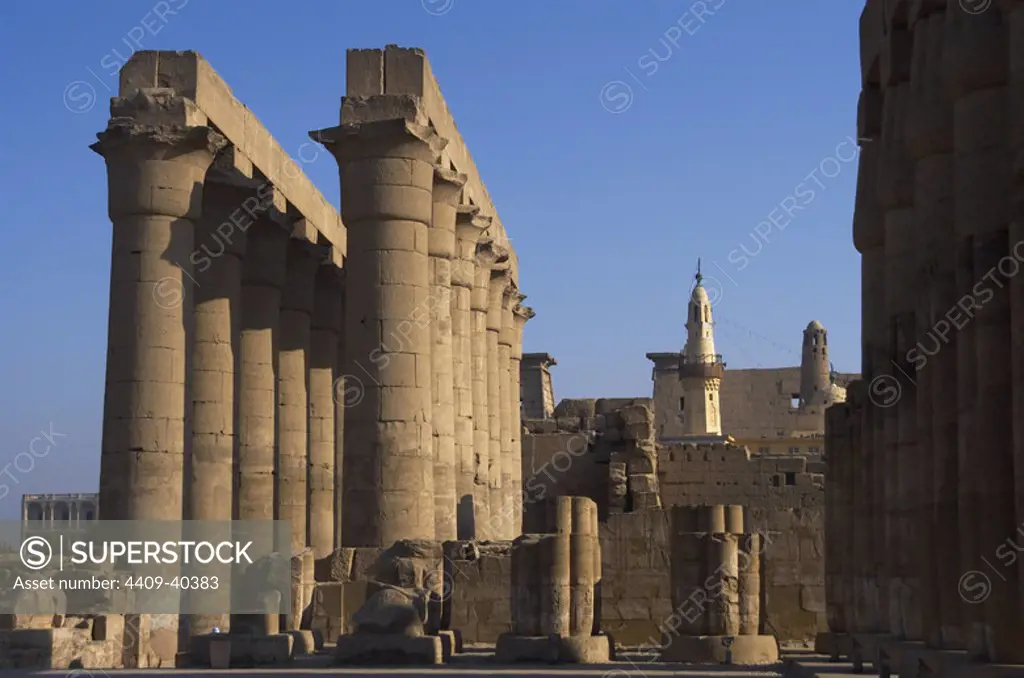 Temple of Luxor. Colonnade with two rows of seven smooth shaft campaniform columns. New Empire. Egypt.