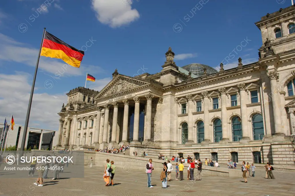Germany. Berlin. German Parliament in the Reichstag building. 1884-1894. Built by Paul Wallot and rebuilt by Norman Foster between 1992-1999. Exterior.