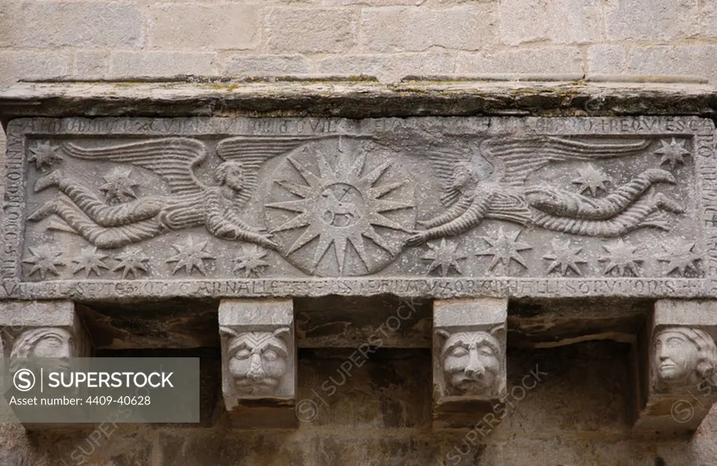 Early Christian Art. Spain. Catalonia. Girona. Collegiate Church of St. Felix. Replica of the sarcophagus which is kept inside the church. It belonged to the Sitjar family. Outside. Wall of the South Nave. On the front, there are two angels holding a circle with a Sun and the Agnus Dei inside.