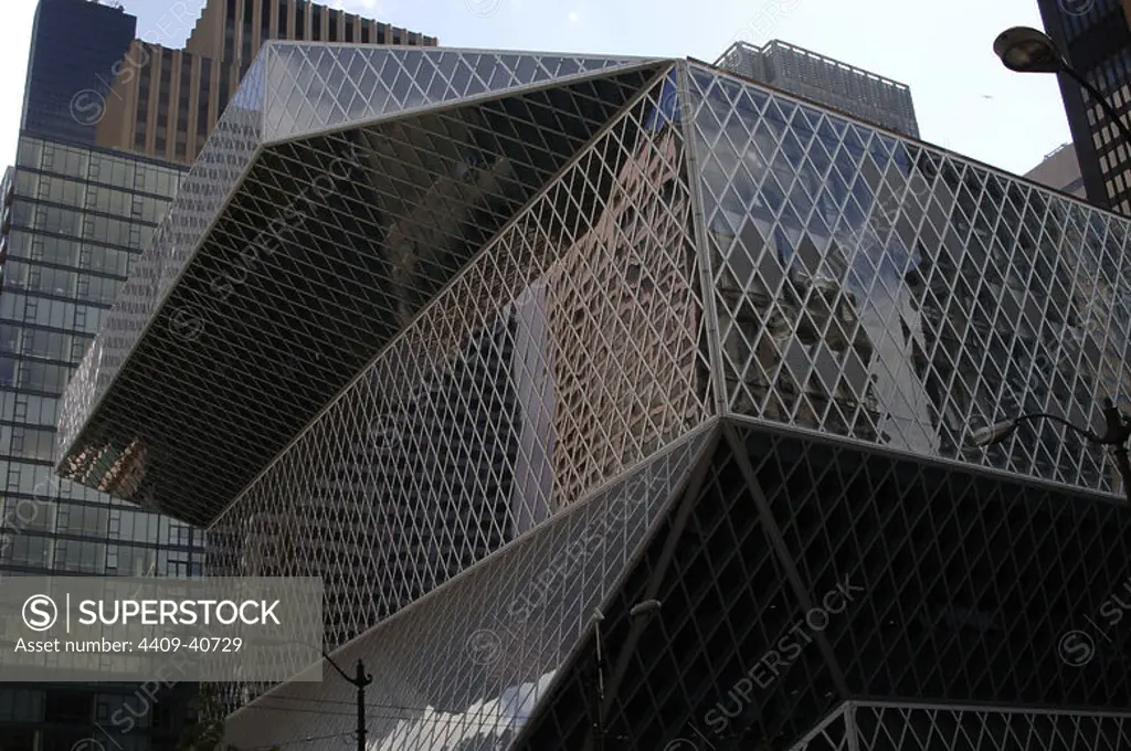 BIBLIOTECA CENTRAL DE SEATTLE. Diseñada en 1999 por el arquitecto holandés Rem Koolhaas (n.1944). Inaugurada en 2004. Exterior. Estado de Washington. Estados Unidos.