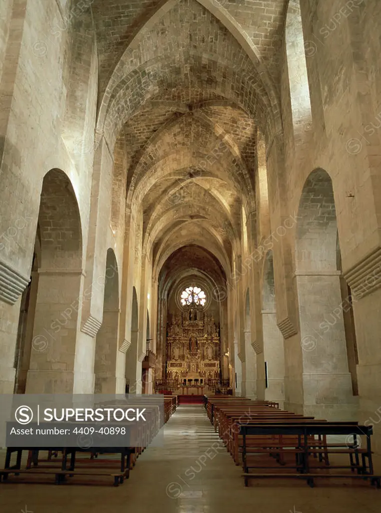 Romanesque art. Monastery of Santes Creus. Cistercian Abbey. Interior of the church built between 1174 and 1225 and covered with vault. Aiguamurcia. Catalonia. Spain.