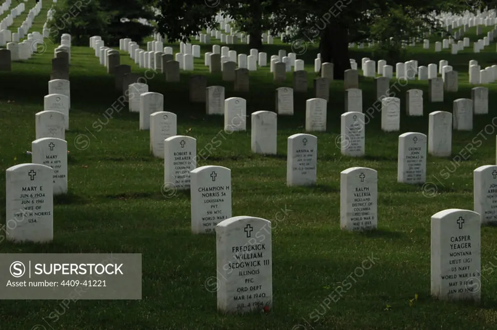 Arlington National Cemetery. Graves of U.S. veterans killed in action. United States.
