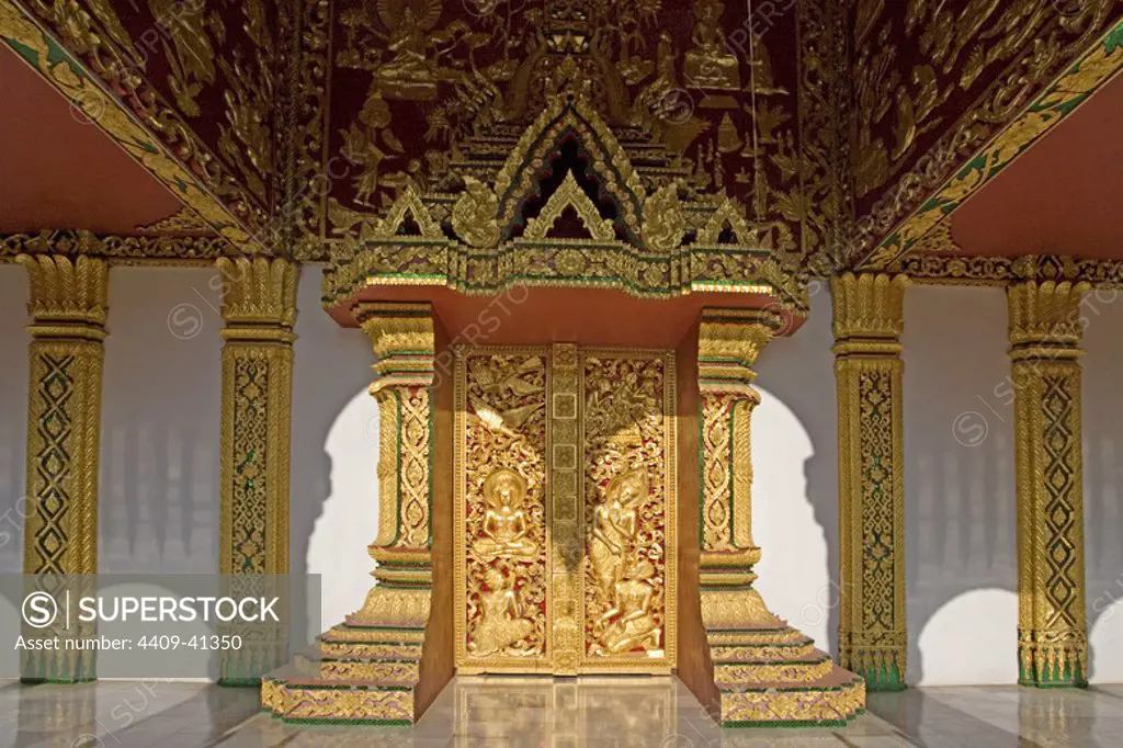 MUSEO NACIONAL. Antiguo Palacio Real, construído a principios del siglo XX. Vista parcial de la SALA PHA BANG. LUANG PRABANG (Patrimonio de la Humanidad). Laos.