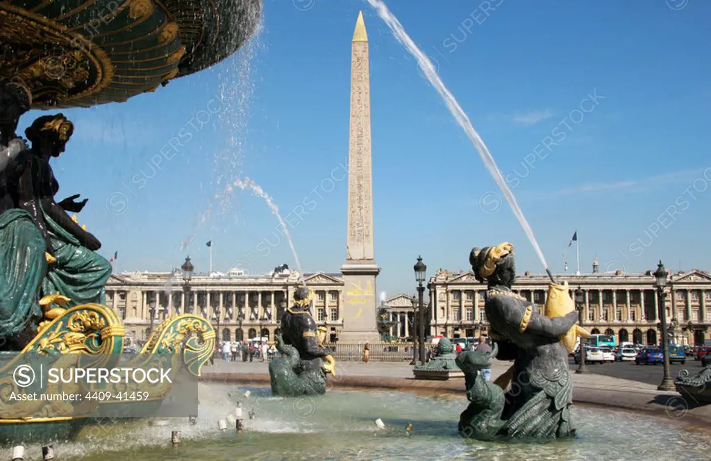 Concorde Square (The Place de le Condorde). Designed by architech Jacques-Ange Gabriel in 1763 to celebrate the glory of almighty King Louis XV of France. Detail of the fountains. In the middle of the square, the obelisk, 3200 years old, come from the temple of Luxor, Egypt. Paris. France. Europe.