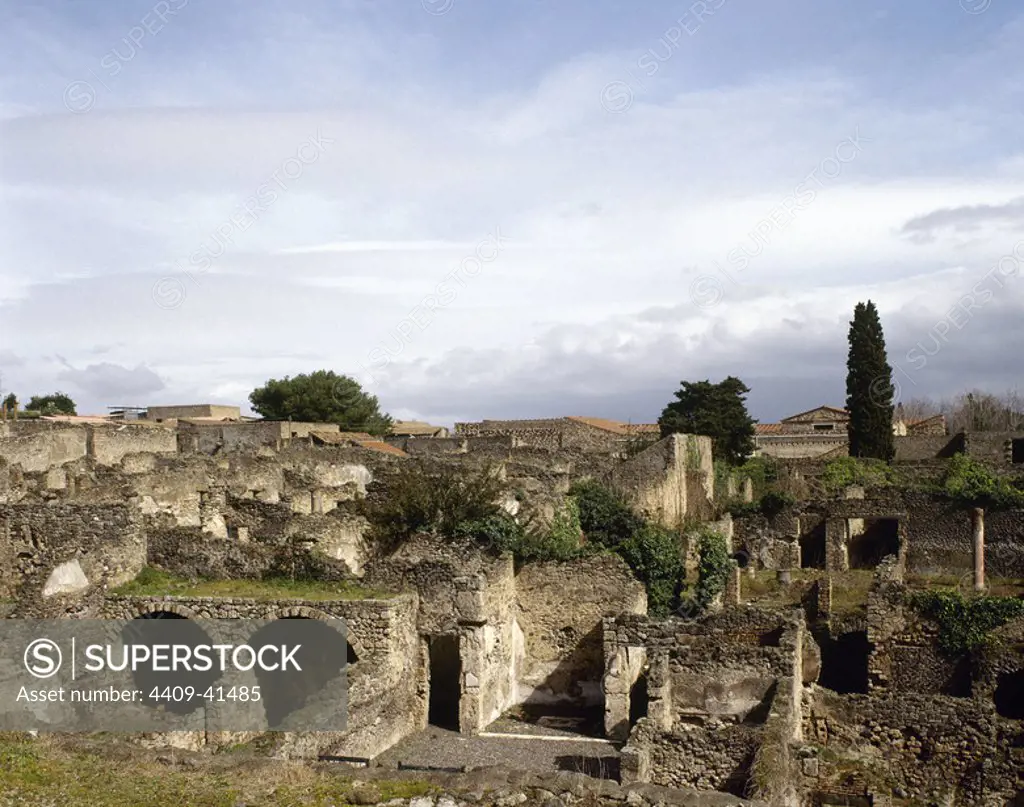 Pompeii. Ancient Roman city destroyed because of the Vesuvius eruption in 79 AD. Panoramic of the North City since the Odeon. Pompei, Campania, Italy.
