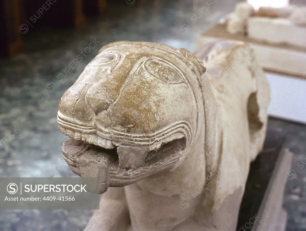 ARTE IBERICO. ESPAÑA. LEON IBERICO fechado en el siglo V, procedente de Nueva Carteya. Museo Arqueológico de Córdoba. Andalucía.