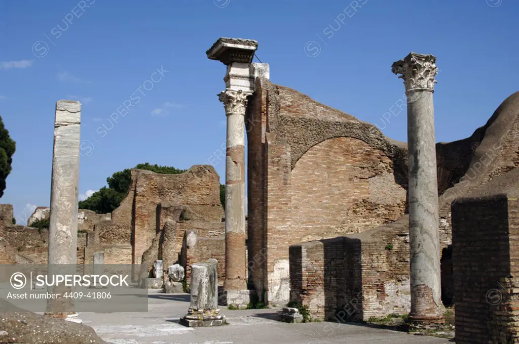 Ostia Antica. House of Triclini, headquarters of the guild of builders. 2nd century AD. Near Rome.