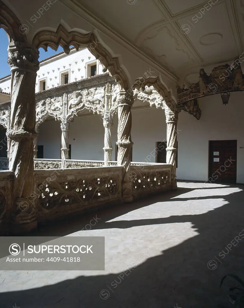 Gothic. The Infantado Palace. Late 15th century. The Courtyard of the Lions with double archery with ogee arches superimposed in the lower gallery and Doric columns. Guadalajara. Spain.