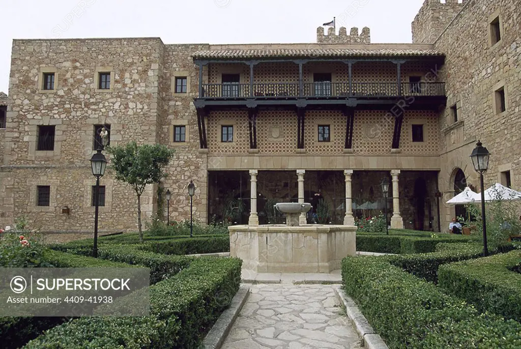 Parador Siguenza Castle (12th Century). Courtyard. Sigu¨enza. Castilla-La Mancha. Spain.