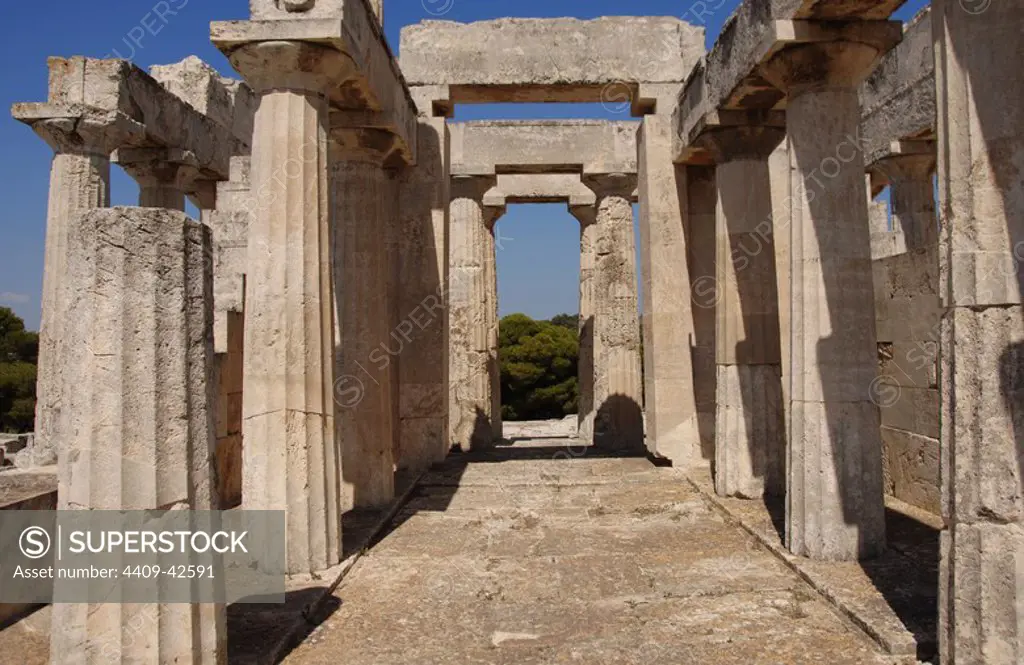 Greece. Aegina Island. Temple of Aphaia (5th-6th centuries B.C.).