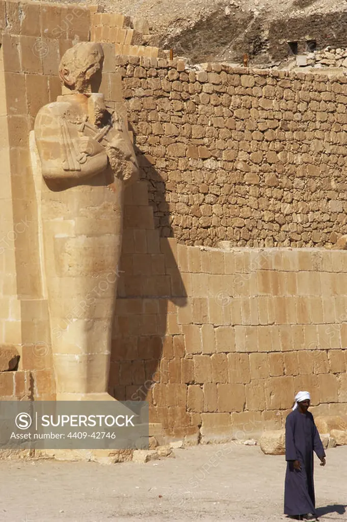 Egypt. Egyptian man in the Hatshepsut's Temple, designed by Senemut. Deir el-Bahari.