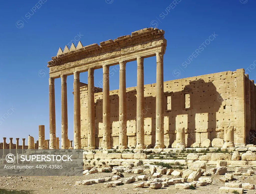 Syria, Palmyra. Ancient city, documented already in the 2nd millennium. General view of the Roman Temple of Bel (Baal), supreme god of the Palmyrians. (Oasis of Tadmor). (Photo taken before its destruction by the Islamic State in 2015, during the Syrian civil war).).
