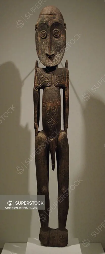 Ancestral male figure called Malabi. 1890-1910. Papua New Guinea. Middle Sepik River Region. Yamok Village. Sawos people. Wood and paint. Melanesia, Oceania. Dallas Museum of Art. State of Texas. United States.