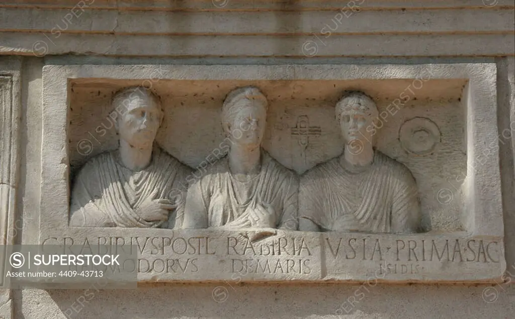Roman Art. The Appian Way. Funerary monument. Tomb of Rabiri. Relief of priestess of Isis and deceaseds. 1st century A.D. Rome. Italy.
