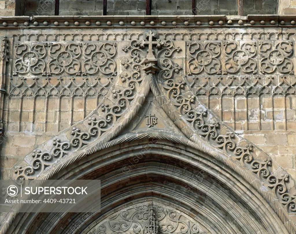 Gothic art. Church of Saint Mary. Arch of the facade of the sun. Elizabethan style. Early 1500. Gu¨en~es. Basque Country. Spain.