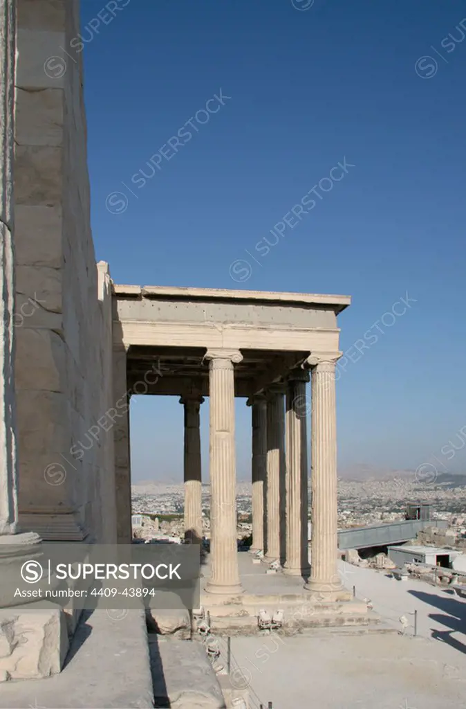 Greek Art. Erechtheion. Temple ionic. Was built between 421 - 407 BC. Acropolis. Athens. Attica. Central Greece.