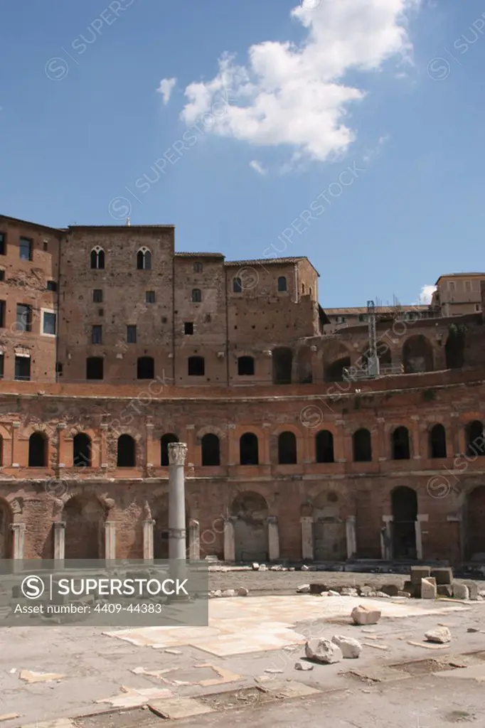 Forum of Trajan, attributed to the architect Apollodorus of Damascus. Trajan's Market (Mercatus Traiani). Built in 100-100 A.D. Rome. Italy.
