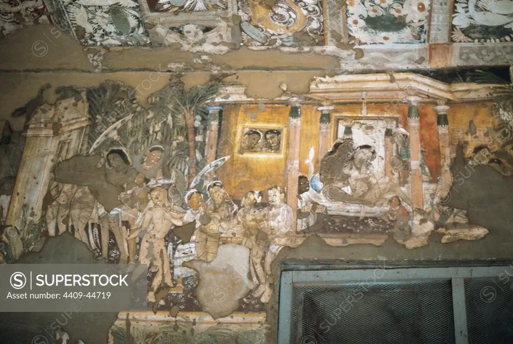 India. Maharashtra. Ajanta Caves. Rock-cut cave monuments which date from the 2nd century BCE to the 600 CE. UNESCO World Heritage Site. Wall of Cave 17 with the Visvantara Jataka. Late 5th century.