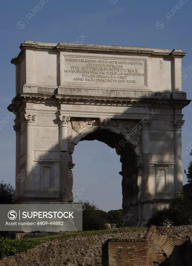 Roman Art. Arch of Titus. Erected in the year 81 to commemorate the conquest of Titus against the Jews. It features carved scenes of the conquest and subsequent destruction of Jerusalem (AD 70). Via Sacra. Roman Forum. Rome. Italy.