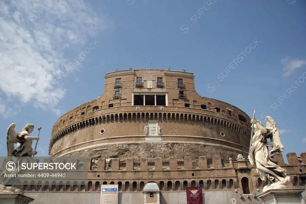Italy. Rome. Mausoleum of emperor Hadrian or Castle Sant'Angelo. Built in 139 A.D. and turned into a fortress during the Middle Age.