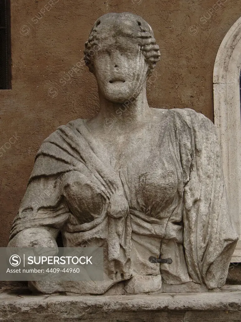 Madama Lucrezia. Roman colossal bust, possible representation of the Goddess Isis. Saint Mark Square. Rome. Italy.
