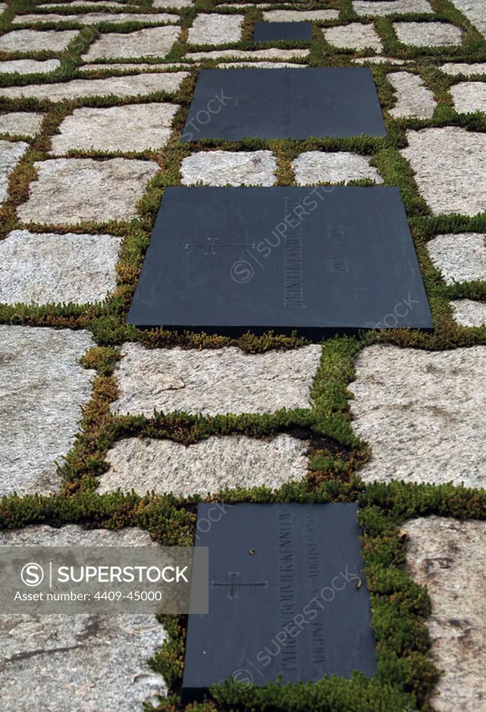 John Fitzgerald Kennedy (1917-1963). 35th President of the United States (1961-1963). JFK tomb along with other members of the Kennedy family. Arlington National Cemetery. United States.