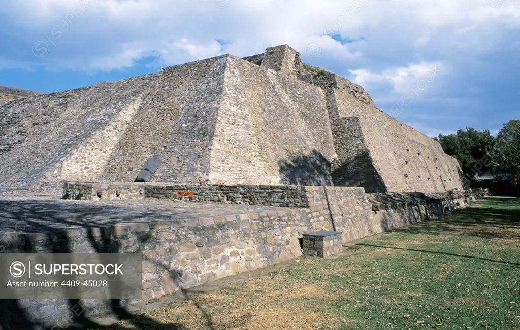 Pre-Columbian Art. Aztec. Pyramid of Tenayuca. San Bartolo Tenayuca. Tlalnepantla de Baz. Mexico State.