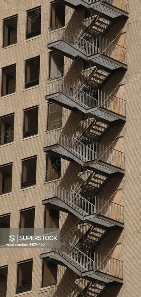 ESCALERA DE INCENDIOS de un edificio del centro de la ciudad. HOUSTON. Estado de Texas. Estados Unidos.