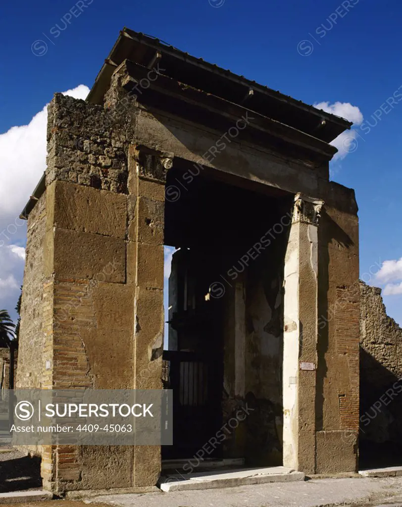 Pompeii. Ancient roman city. Vestibulum of the House of the Faun. Campania. Italy.