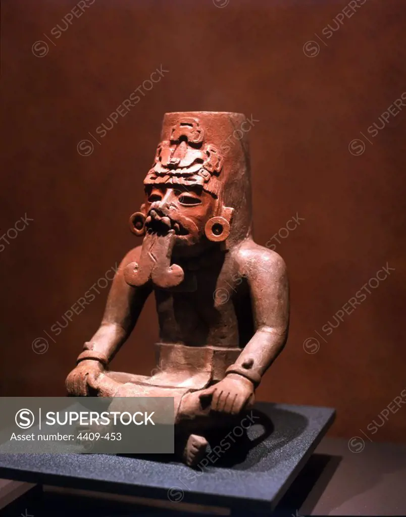 Mexico.Mexico D.F.Museo Nacional de Antropologia.Figura de ceramica,influencia de la cultura Oaxaca en la de Teotihuacan.Cultura de Teotihuacan.
