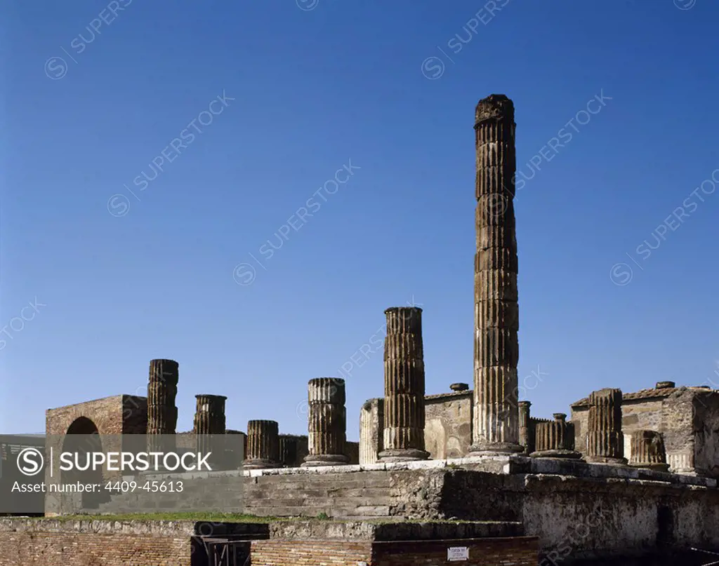Pompeii. Ancient roman city. The Temple of Jupiter. Campania. Italy.
