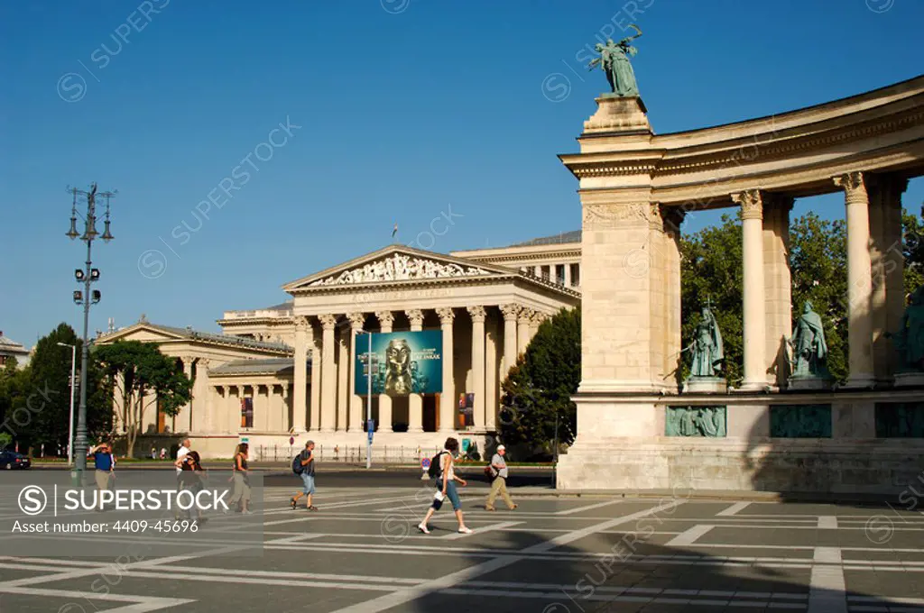 HUNGARY. BUDAPEST. Heroes' Square with the neoclassical building of the Museum of Fine Arts and part of the Millennium Monument.