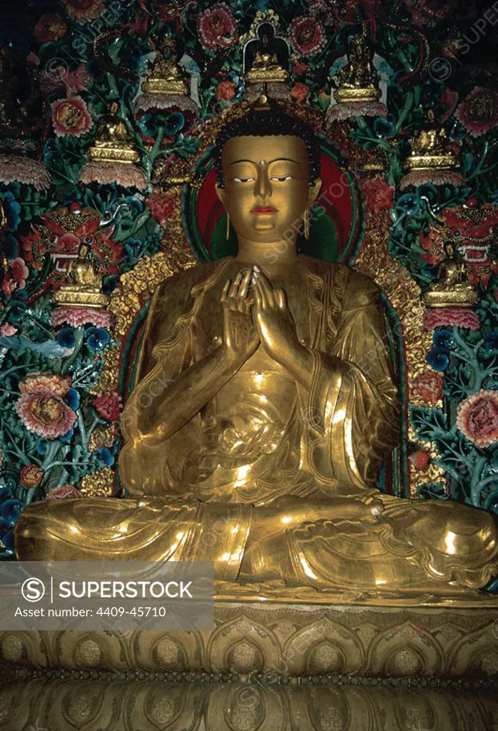 BUDA. Imagen existente en un monasterio budista de Bodnath. Katmandú, Nepal.
