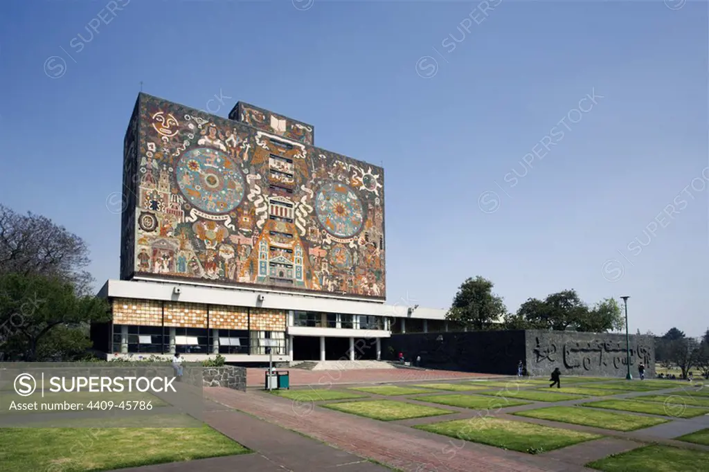 UNIVERSIDAD NACIONAL AUTONOMA DE MEXICO (UNAM). Declarada Patrimonio Cultural de la Humanidad por la UNESCO. Vista del EDIFICIO de la BIBLIOTECA CENTRAL. MEXICO D. F. México.