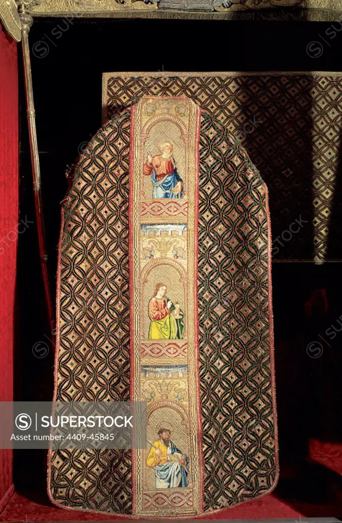 Chasuble with roman embroidery and gold brocade. By Bartolome Daza, c. 1544. Treasure Museum. Cathedral of Granada. Spain.