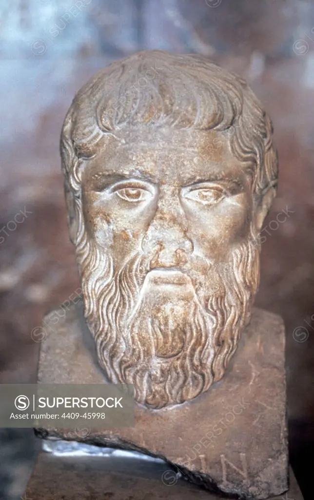 Plato (424/423 BC-348/447 BC). Was a classical greek philosopher, mathematician, student of Socrates. Founder of the Academy in Athens. Copy of portrait bust by Silanion. 4th century BC. Museum of Louvre. Paris.