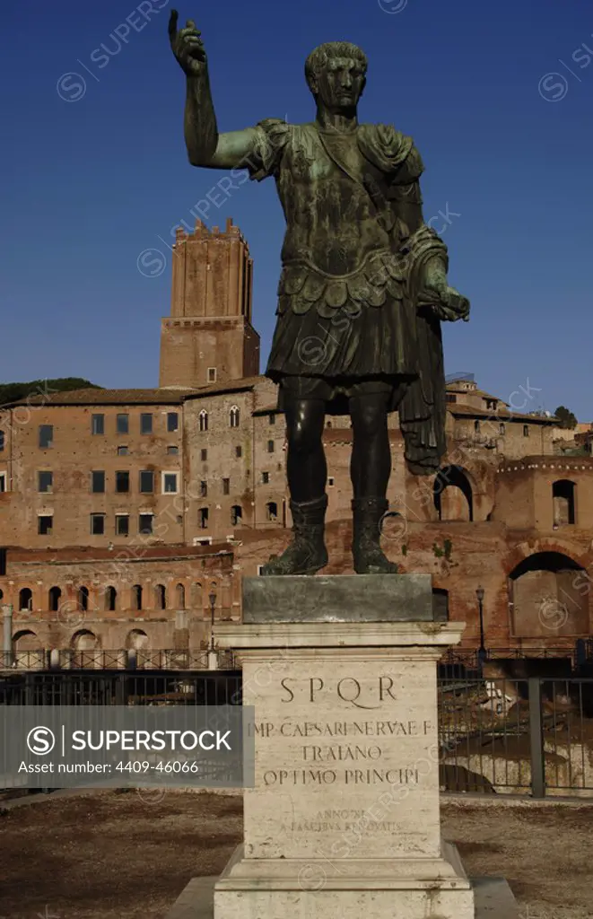 Trajan (53-117 D). Roman emperor. Contemporary bronze statue. Imperial Forums. Via dei Fori Imperiali Street. Rome. Italy.