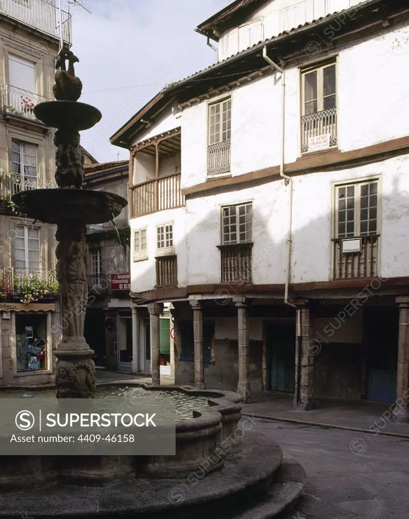 Spain. Galicia. Orense city. Fountain in the Plaza del Hierro (Iron square).