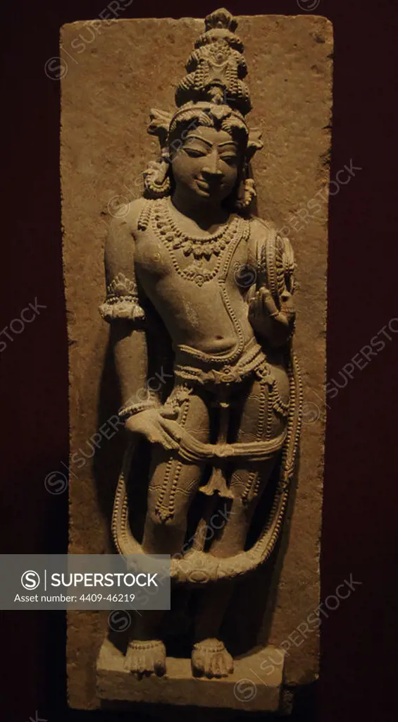 Attendant of Vishnu with discus. Sandstone, c. 11th century. Central India. Dallas Museum of Art. State of Texas. United States.