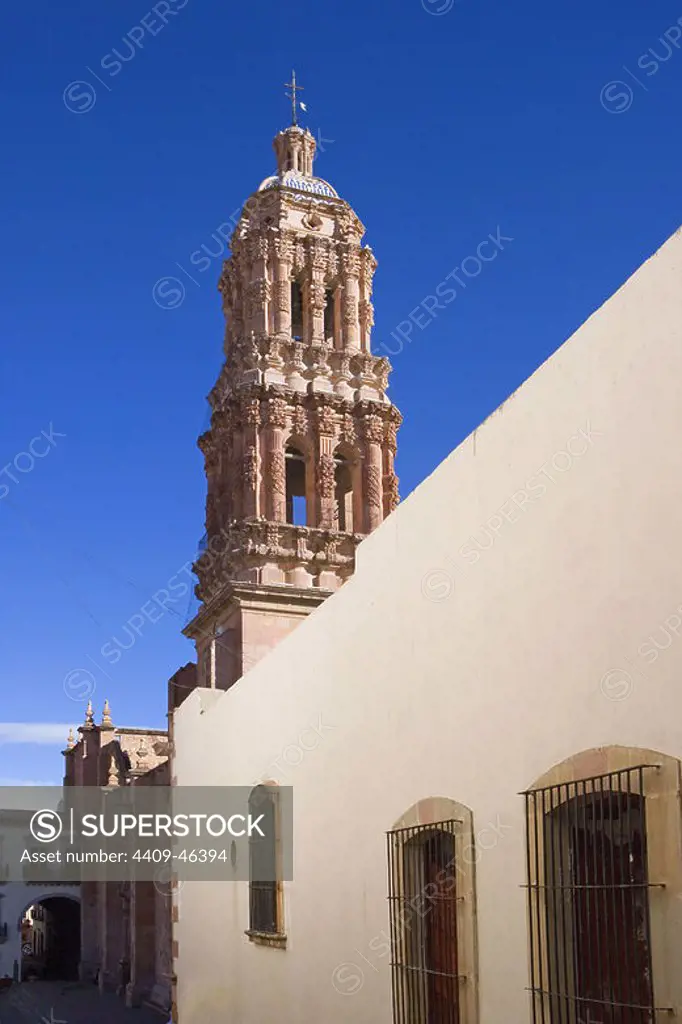 MEXICO. ZACATECAS. Vista parcial de la CATEDRAL BASILICA DE NUESTRA SEÑORA DE LA ASUNCION, construída en el siglo XVIII en estilo barroco. Se encuentra en el centro histórico de la ciudad, declarado Patrimonio de la Humanidad por la UNESCO. Estado de Zacatecas.
