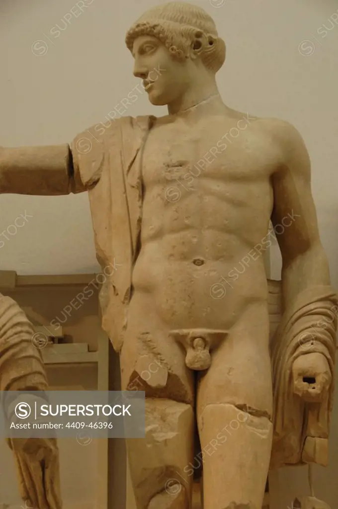 Greek Art. 5th century B.C. Apollo. Decoration of the Temple of Zeus in the Sanctuary of Olympia. Parian marble. West pediment. 460 B.C. Archaeological Museum of Olympia. Greece.