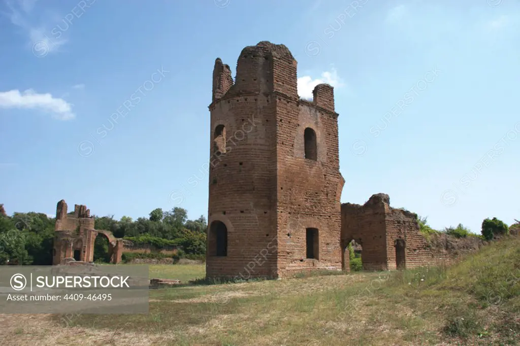 Roman Art. Circus of Maxentius (Circo di Massenzio). Was built by Emperor Maxentius, on the Via Appia between 306-312 A.D. View of the ruins of the circus. Rome. Italy. Europe.