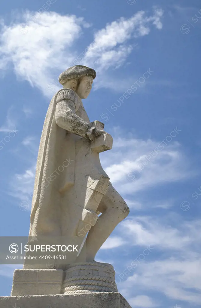 Martin Alonso Pinzon (1441-1493). Spanish navigator and explorer. Statue by A. Leon Ortega, 1977. Baiona. Galicia. Spain.