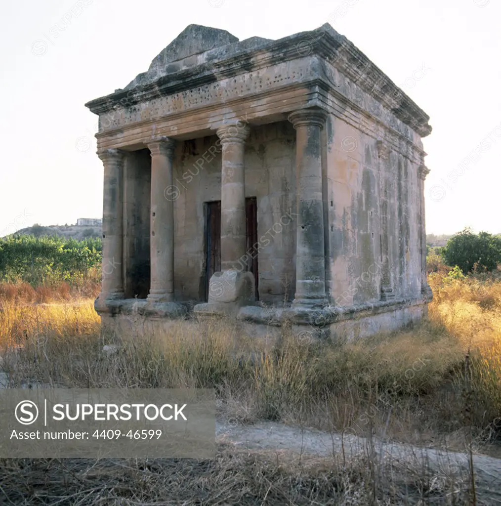 Roman mausoleum of Lucius Emilio Lupus. 2nd century AC. Main facade with four columns. Fabara. Aragon. Spain.