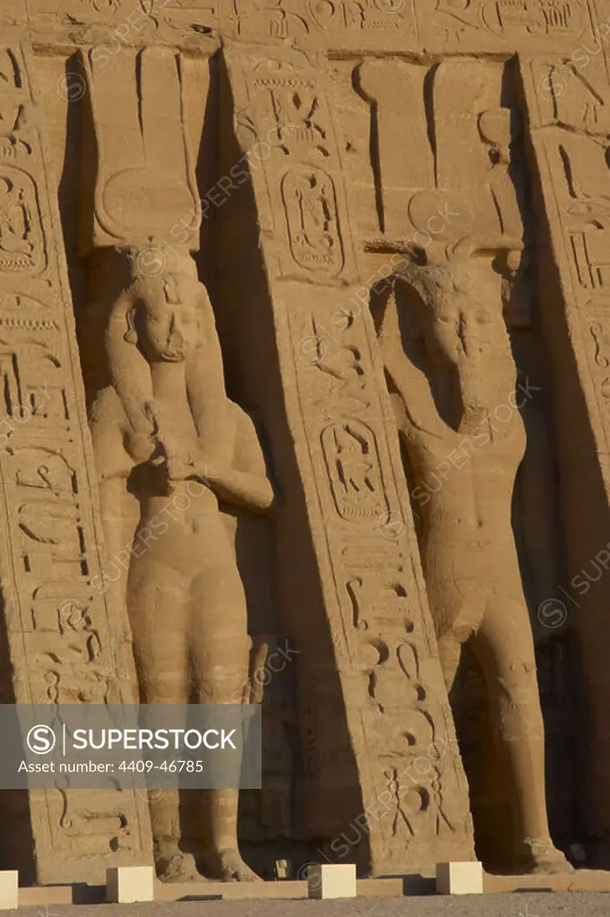 Egyptian art. Temple of Hathor or Small Temple dedicated to Nefertari. Facade depicting the pharaoh Ramses II (1290-1224 BC) and his wife Queen Nefertari dressed as Hathor. 19th dynasty. New Kingdom. Abu Simbel. Egypt.
