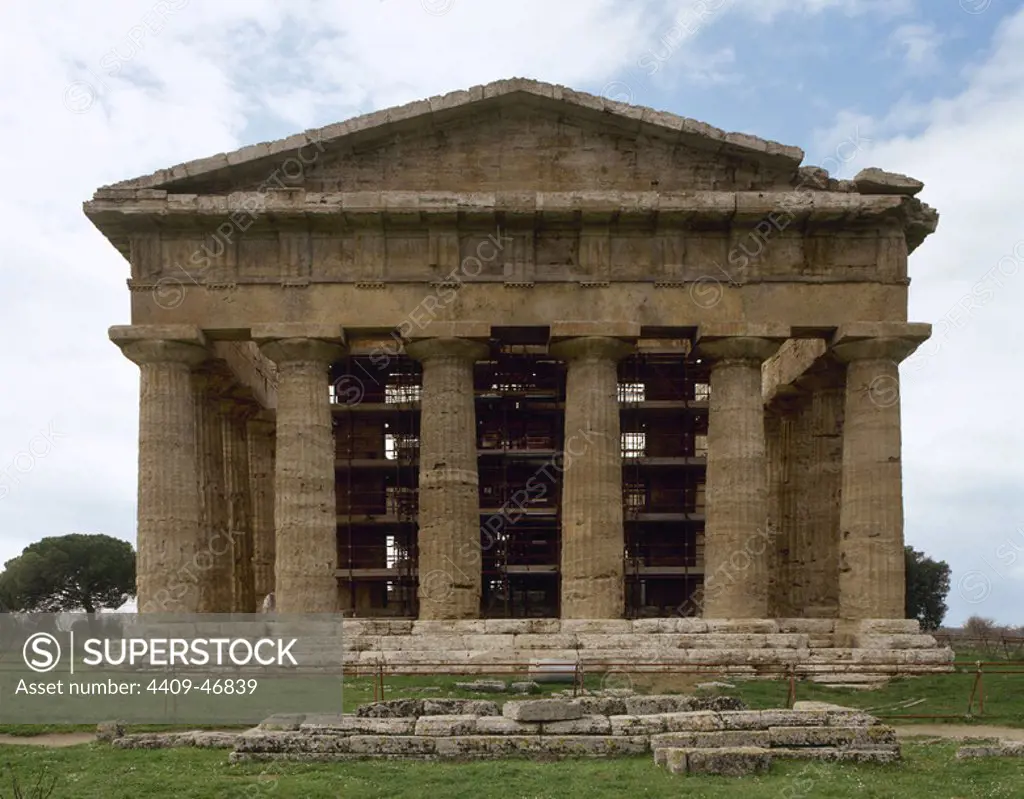 Greek art. Magna Grecia. Italy. Paestum. Temple of Neptune, actually dedicated to the goddess Hera. Built around 450-460 BC. Doric style. Front.