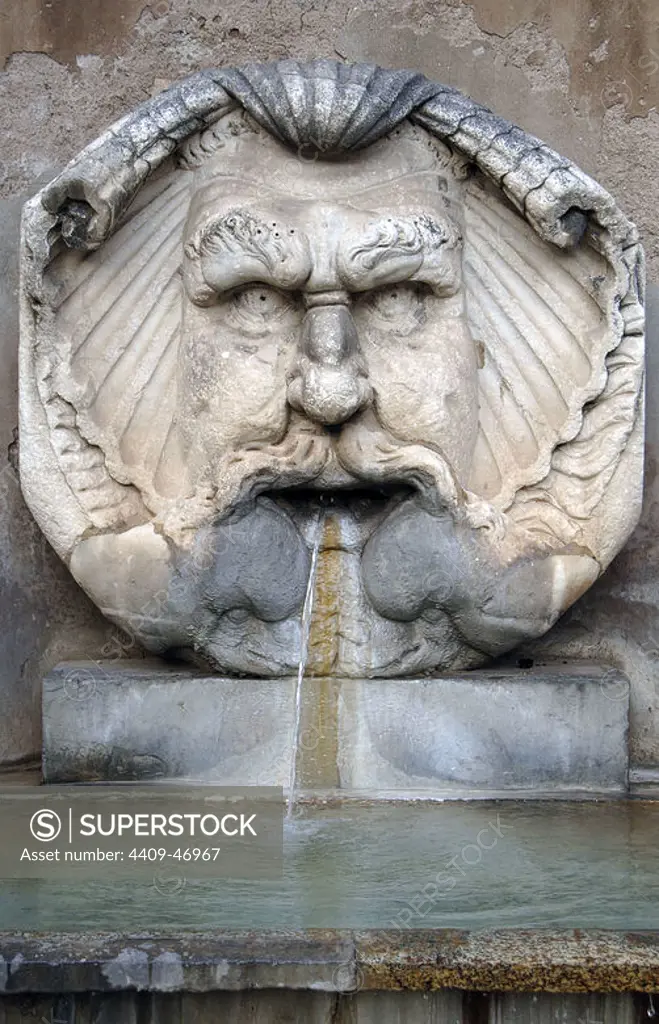 Italy. Rome. Fountain of the mask, 1593, by Giacomo della Porta (c. 1540-1602). Piazza Pietro Illiria. Detail.
